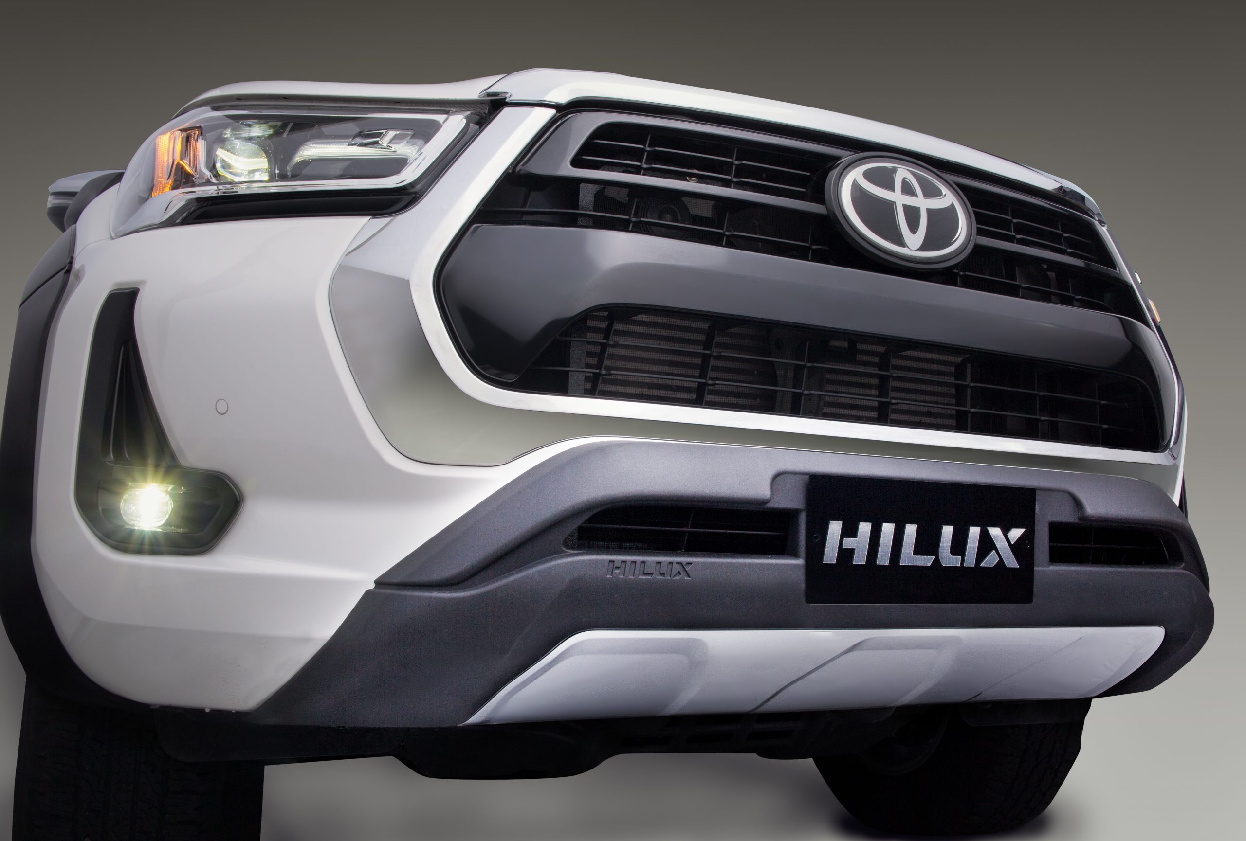 All-New 2025 Toyota Hilux Shines Brightly With Bolder yet Unofficial  Styling - autoevolution